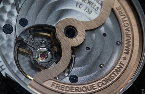 Prvi Mehanički Smartwatch Frederique Constant Hybrid Manufacture