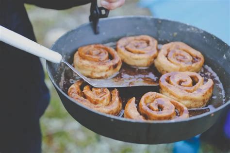 How To Make Cinnamon Rolls When Youre Camping Cinnamon Bun Recipe