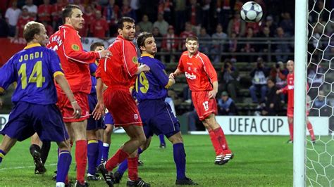 Liverpool gewinnt den dramatischen Uefa Cup Final 2001 gegen Alavés 5 4