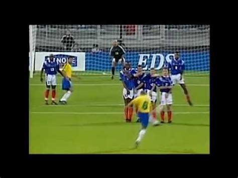 Roberto Carlos Best Goal Free Kick Goal Vs France Tournoi De France