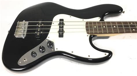 Fender Squier Affinity J Bass Black Bassi Elettrici Fender