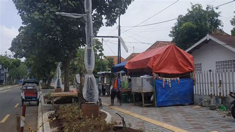 Jalan Sam Ratulangi Penuh Pedagang Eks Bethesda Segera Tempati Lapak