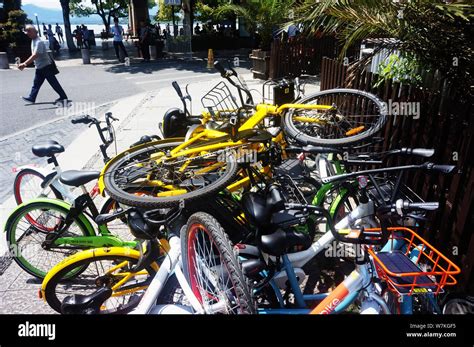 Hangzhou West Lake Bike Hi Res Stock Photography And Images Alamy