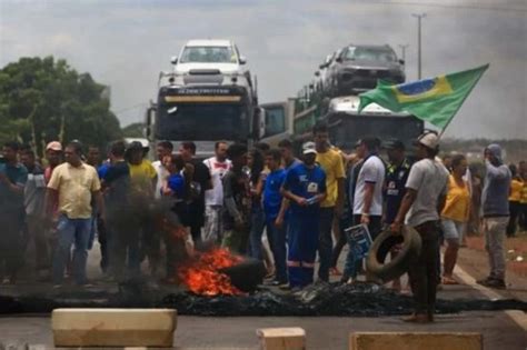 São Paulo tem mais de 18 trechos bloqueio em rodovias