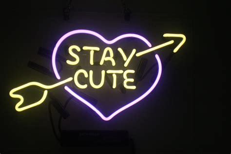 Fashion New Handcraft Neon Sign Stay Cute Avvocati Dal Volto Umano