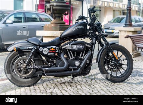 Black Harley Davidson Motorcycle