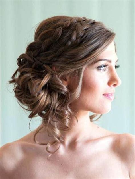 25 Creative Side Bun Hairstyles For Women Hairstylecamp Side Bun