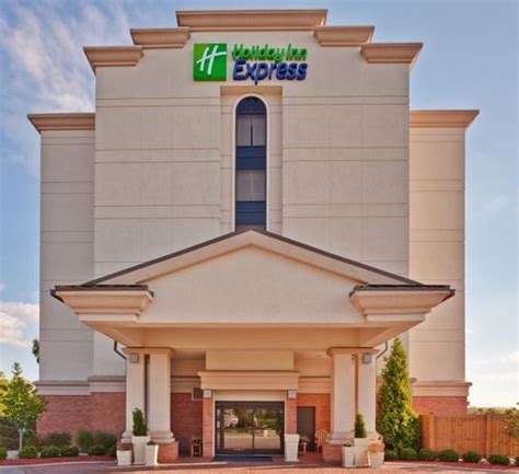 Holiday Inn Express & Suites Bloomington Hotel in Bloomington, Indiana - Bloomington Hotels