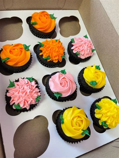 Pin By Sabrina Levenson On My Cakescupcakescakepops Cupcake Cakes