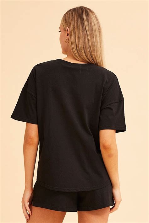 Womens Black Jamie Curved Hem Crew Neck Tee Ally Fashion