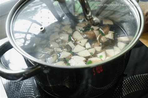 Vegan Wonton Noodle Soup The Foodie Takes Flight