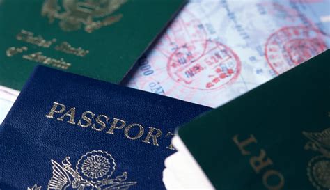 Guía Para Entender Un Pasaporte ¿de Qué Color Es El Tuyo Y Qué Significa