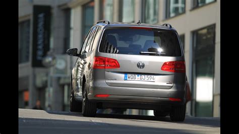 VW Touran 1 4 TSI Ecofuel Im Test Familienvan Mit Erdgasantrieb AUTO