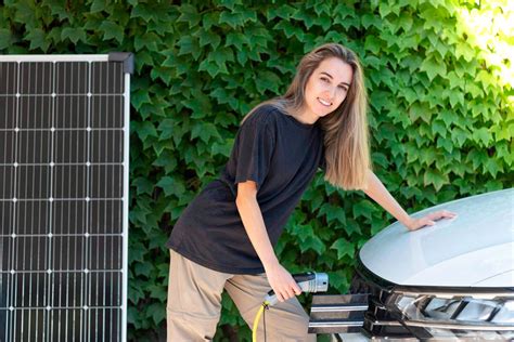 Cu Nto Tarda En Cargar Un Coche El Ctrico Con Paneles Solares