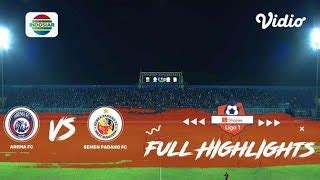 Highlights Shopee Liga 1 2019 Arema FC Kalahkan Semen Padang 1 0 By