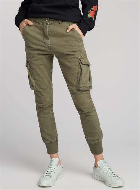 Collection Tendances Id Es Look Pantalon Cargo Femme