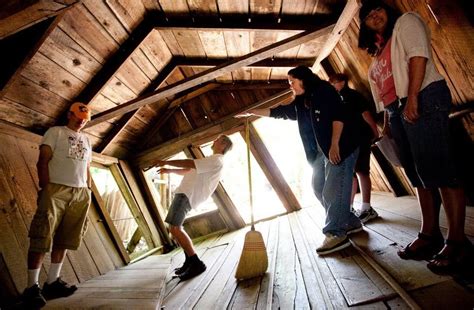 Fact Or Faked Paranormal Files Investigates Oregon Vortex Optical Illusions Or Unexplained