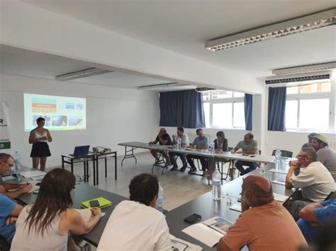 Llorenç Córdoba asiste a la reunión del grupo de acción local de pesca