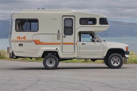 1000savagecomforts 4x4 Toyota Sunrader The Ultimate ” Toyota