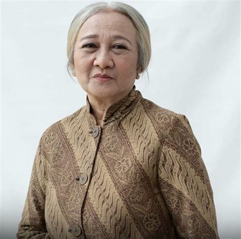 Potret Yati Surachman Pemain Suara Hati Istri Awet Muda Di Usia