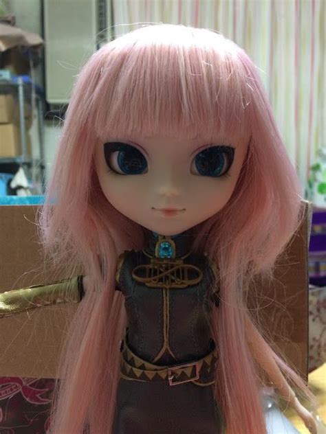 Mes Crazy Expériences Pullip Doll Megurine Luka Dolls Taeyang Character