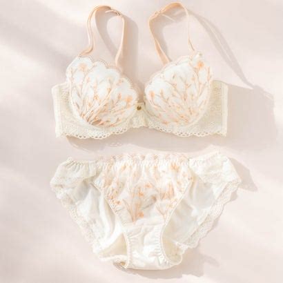 フランデランジェリー fran de lingerie ほっこり刺繍のフェミニンデザインバストメイクもバッチリ ガーデンブーケ ブラジャーショーツセット 返品不可商品 ホワイト