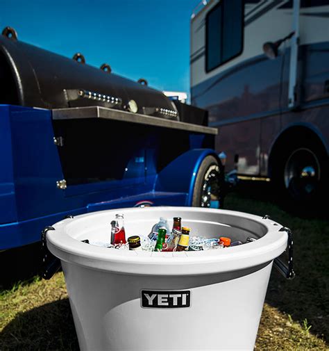 Tank 85 Party Bucket Yeti Australia