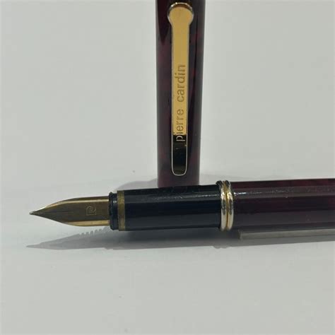 Pierre Cardin bordeaux | Point Plume®