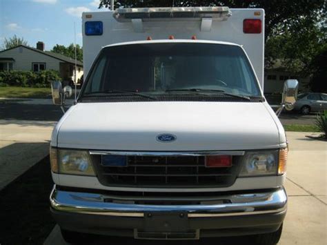 Sell Used Ambulance Type Iii Ford E350 Idi 73 L Diesel In Levittown