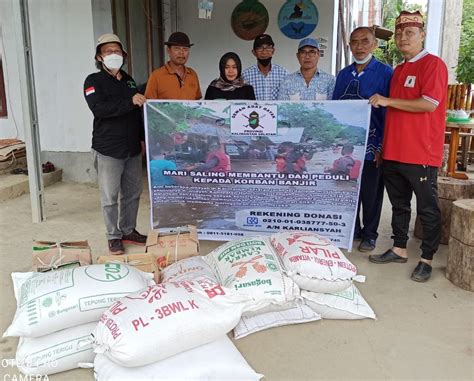 DAD Kalsel Salurkan Bantuan Untuk Korban Banjir Di HST Jurnal Kalimantan