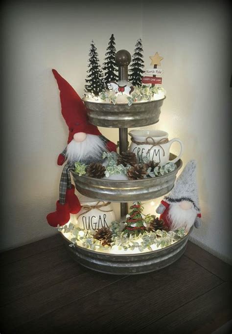 35 DIY Christmas Tiered Tray Décor Ideas FeltMagnet