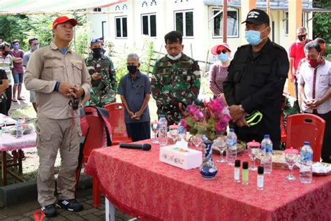 Lima Hari Gubernur Olly Dan Wagub Kandouw Bagi Sembako Di Lima Pulau