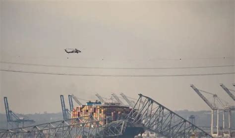 Us Baltimore Harbor Bridge Collapsed अमेरिका के बाल्टीमोर में जहाज की टक्कर से बड़ा पुल ढहा