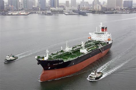 Customer Success American Petroleum Tankers Crowley