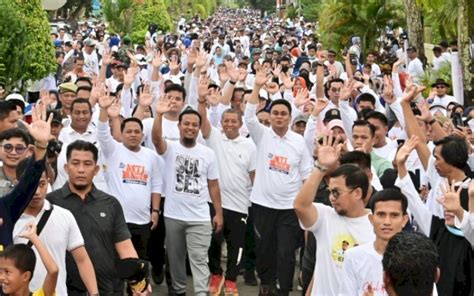 Gubernur Jalan Sehat Sulsel Anti Mager Bersama 60 Ribu Warga Barru