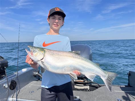 Buffalo NY Fishing Report - 08/21/2022 - Brookdog Fishing