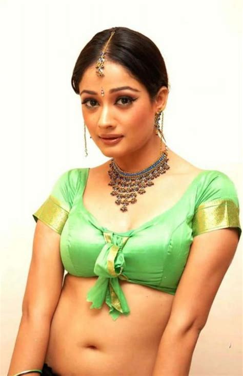 Tamil Actress Kiran Hot
