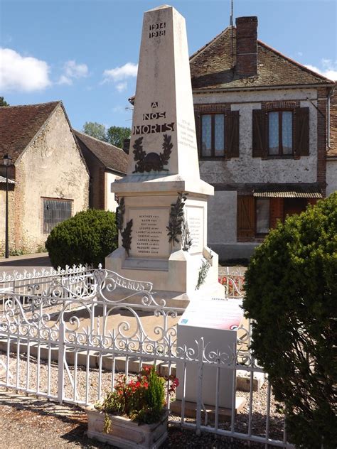 89 Sépeaux Monument aux morts de Sépeaux 89 Yonne Jean François