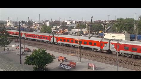 New Delhi Mumbai Central Rajdhani Express Train 12952 Rajdhani