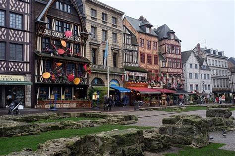 Place Du Vieux Marché à Rouen France Paris Landmarks