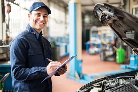 5 Questions Auto Mechanic Grads Should Expect From Customers