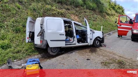 Três feridos em colisão entre carros na A1 no sentido norte sul em