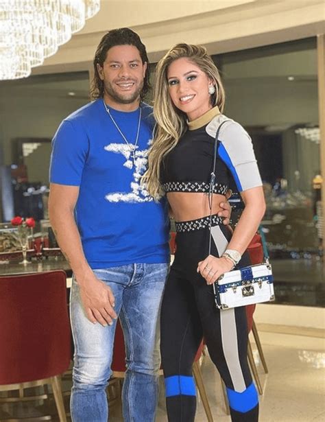 Camila Souza And Hulk In Blue And Black Camila Football Players Hulk