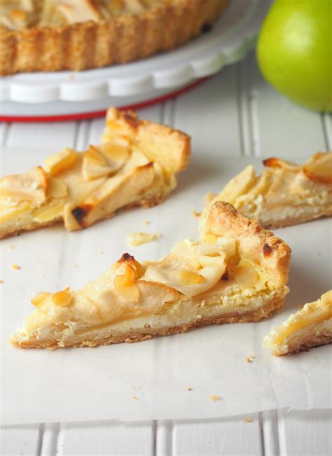 This Apple Tart Is A Delightful Dessert Made With Crisp Apples On A Bed