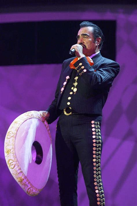 Vicente Fernandez Over The Years San Antonio Express News