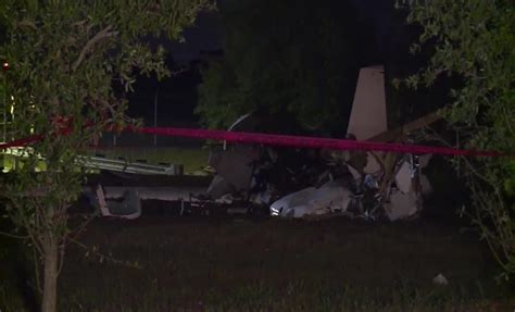 2 killed in plane crash at Florida airport | WFLA