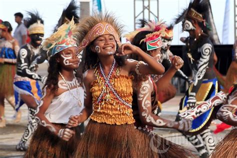 Pembukaan Festival Raja Ampat Foto Tribunnews