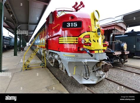 A 1950s American Diesel Locomotive Stock Photo Alamy