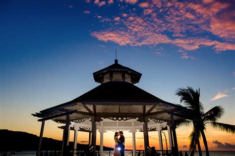 Weddings at Moon Palace Jamaica: Paradise Awaits