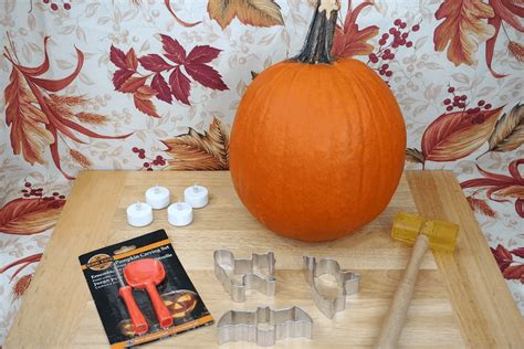 How To Carve A Pumpkin Using Cookie Cutters Randm International